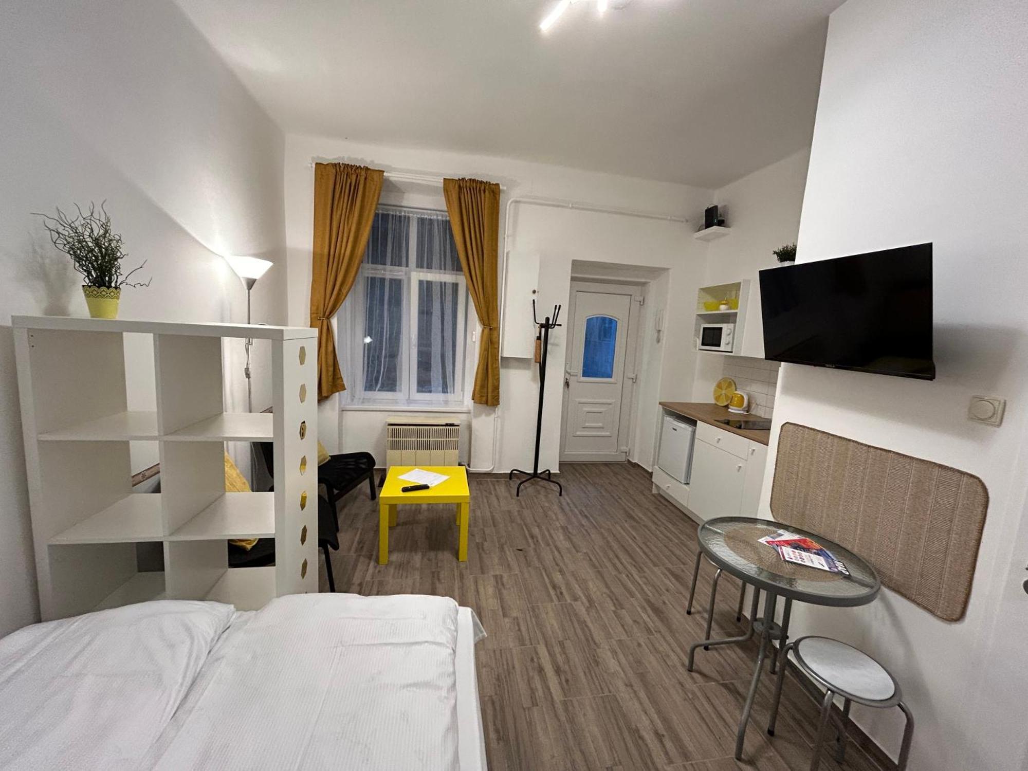 Central Boulevard Apartman Budapeste Exterior foto