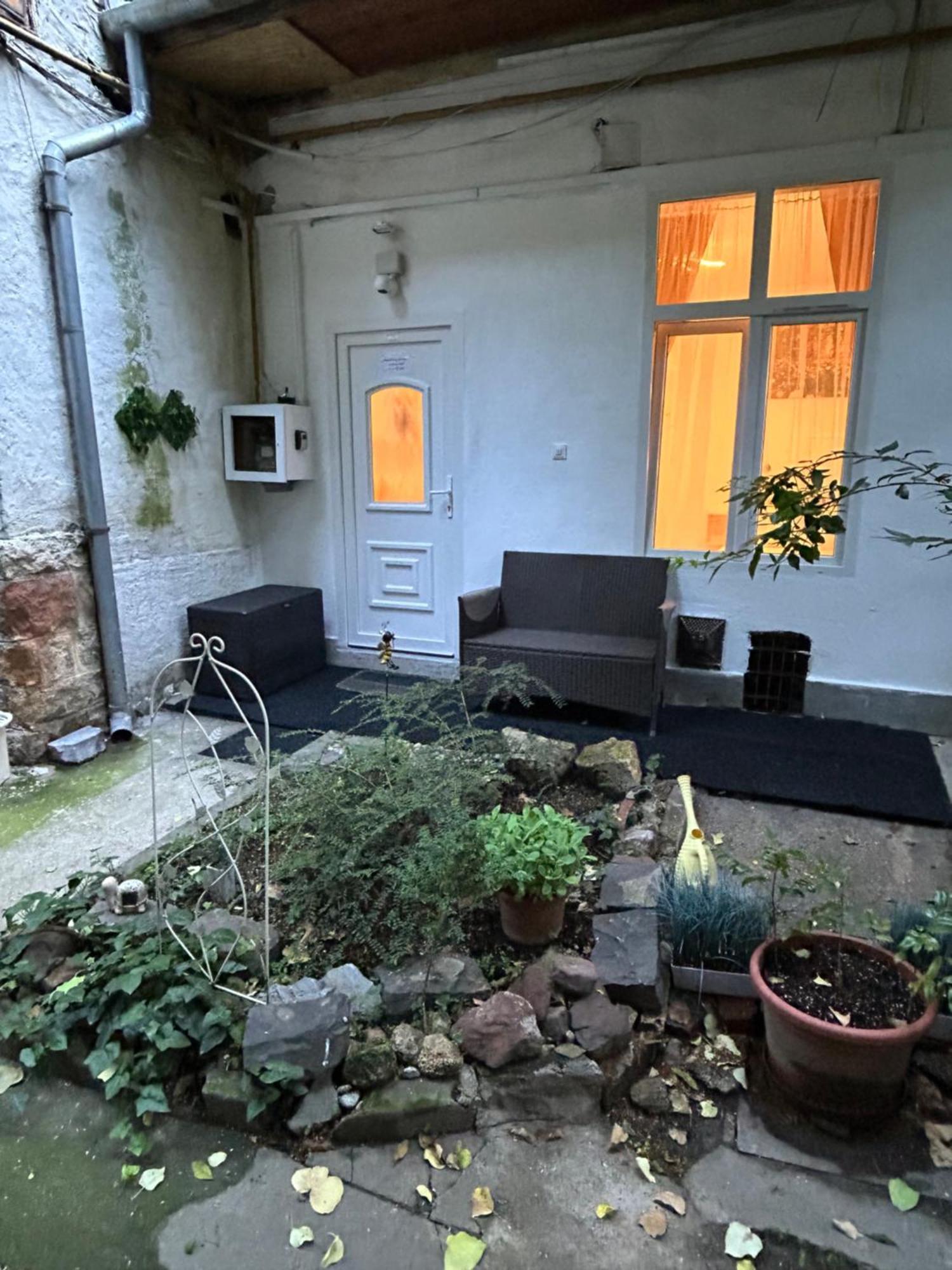 Central Boulevard Apartman Budapeste Exterior foto